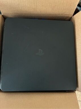 Sony PlayStation PS4 Slim Console - Matte Black